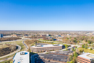 424 S Woods Mill Rd, Chesterfield, MO - aerial  map view