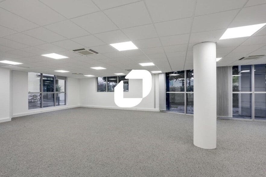 20 Rue Troyon, Sèvres for lease - Building Photo - Image 3 of 51