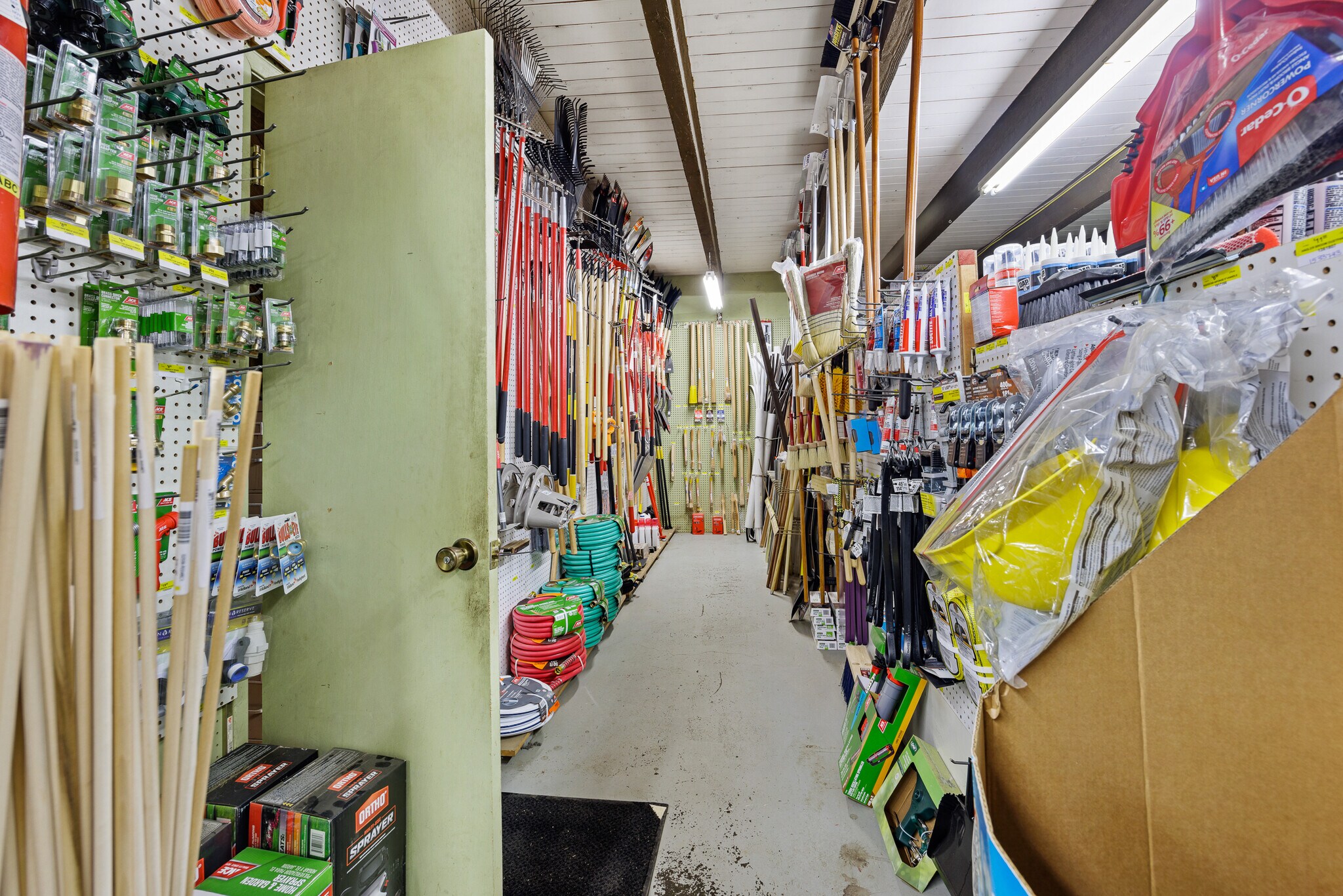 3551 SE Ferry Slip Rd, Newport, OR 97366 Barrelhead Building Supply