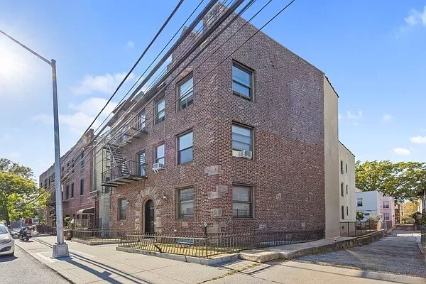 23-84 26th St, Astoria, NY for sale Building Photo- Image 1 of 1