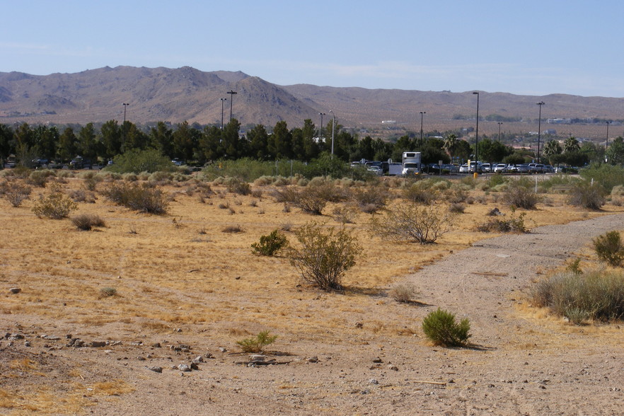 899 S China Lake Blvd, Ridgecrest, CA for sale - Building Photo - Image 2 of 8