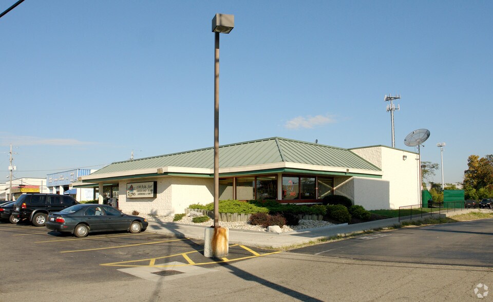 2454 E Dublin Granville Rd, Columbus, OH 43229