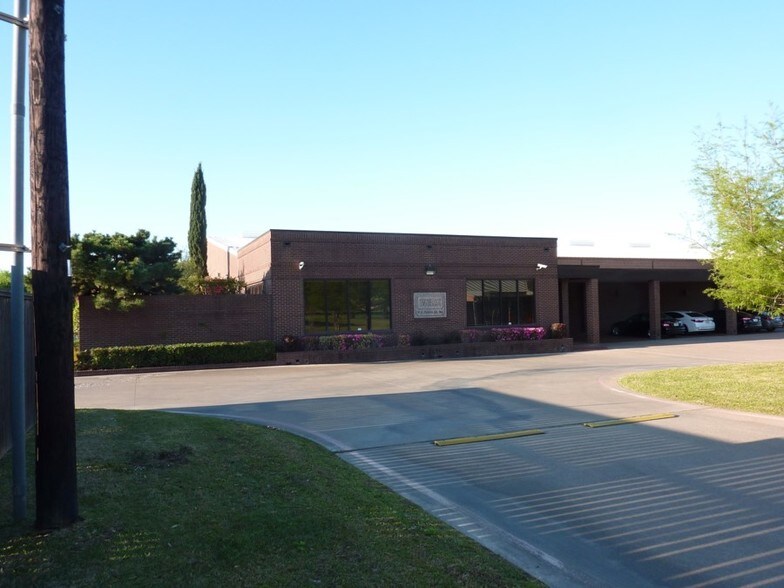 2112-2130 W Division St, Arlington, TX for sale - Primary Photo - Image 1 of 1