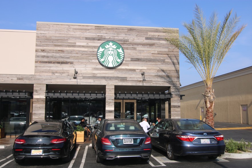 4500-4550 Van Nuys Blvd, Van Nuys, CA for lease - Building Photo - Image 2 of 10