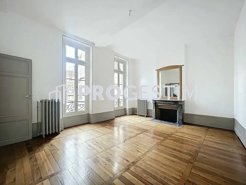 Office in Dijon for sale - Building Photo - Image 2 of 12