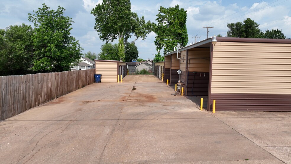 4301 4th, Enid, OK for sale - Building Photo - Image 3 of 16