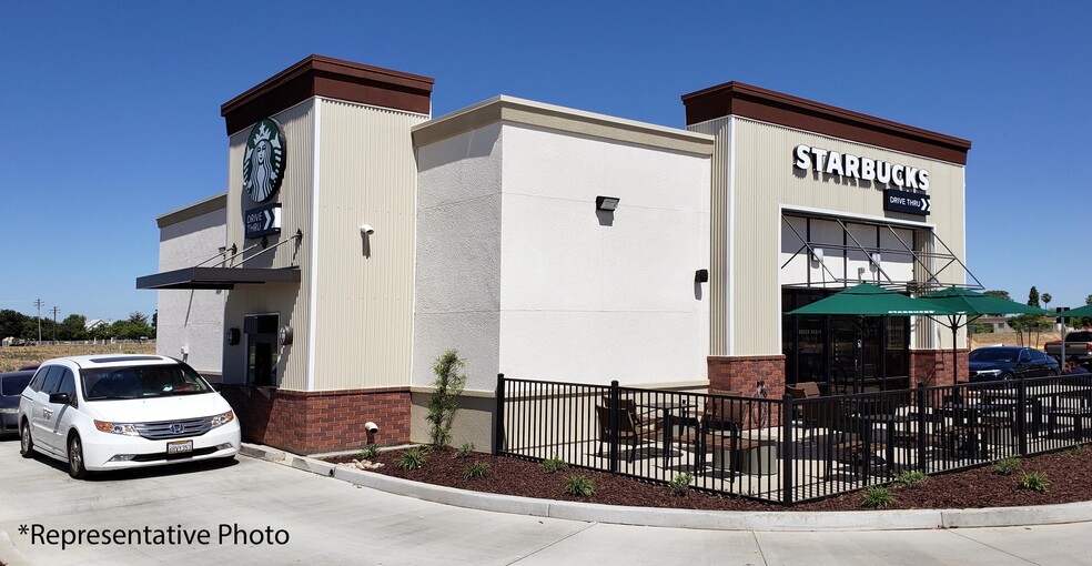 10880 N Highway 99, Stockton, CA for sale - Building Photo - Image 1 of 1