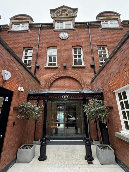 4 Farm St, London for lease - Building Photo - Image 2 of 14
