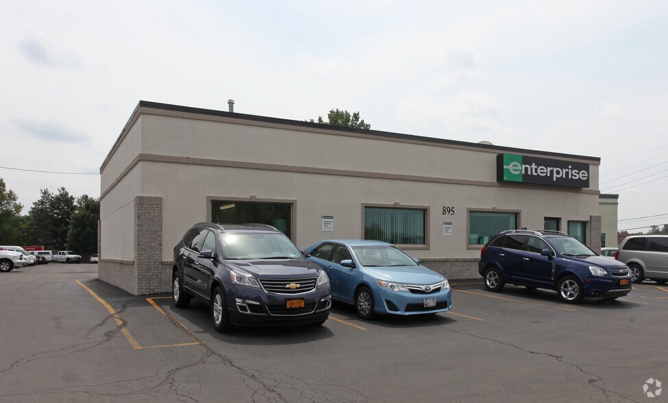 895 Ridge Rd, Webster, NY for sale - Primary Photo - Image 1 of 1