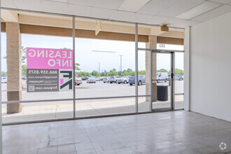 257-363 N Weber Rd, Bolingbrook, IL for lease Interior Photo- Image 1 of 3