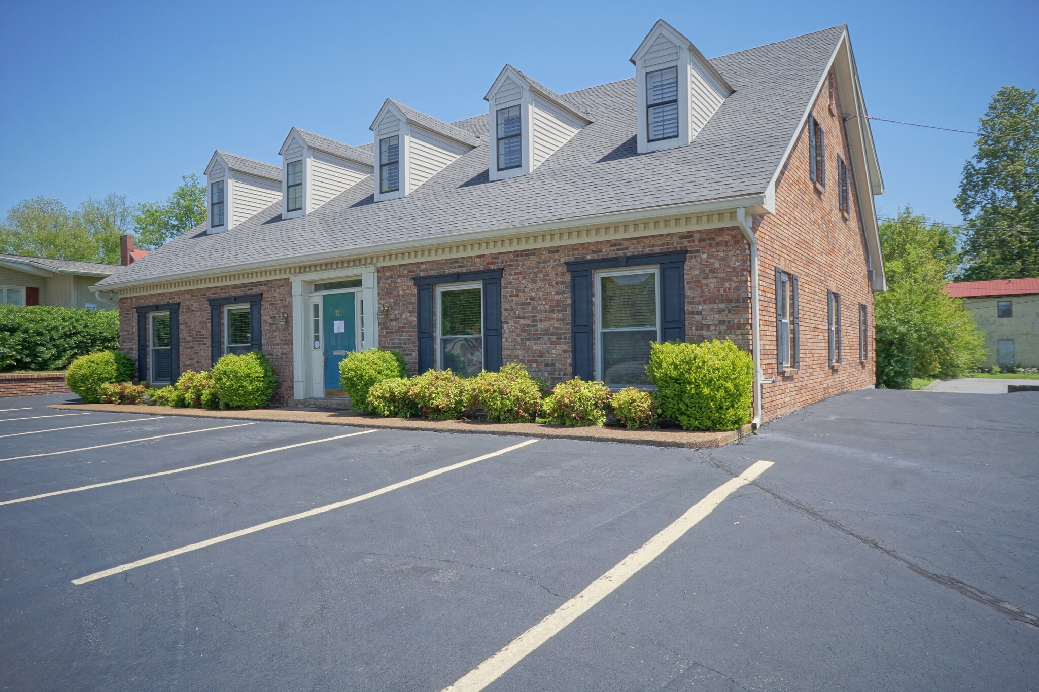 111 N Trigg Ave, Gallatin, TN for lease Primary Photo- Image 1 of 10
