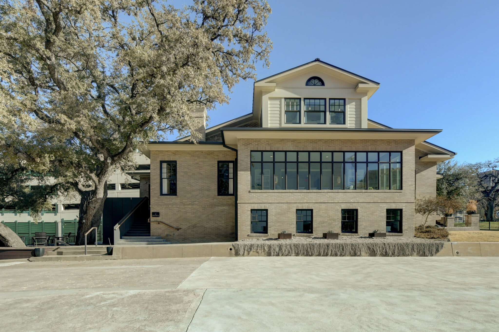 904 San Antonio St, Austin, TX for lease Building Photo- Image 1 of 81