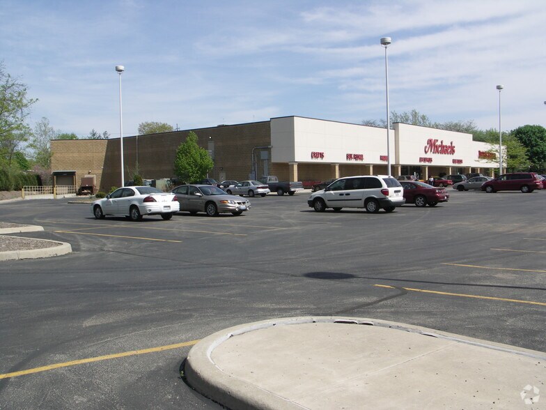 5212 Big Hollow Rd, Peoria, IL for lease - Building Photo - Image 2 of 10