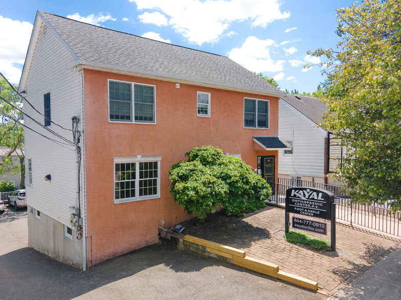 194 Union Blvd, Totowa, NJ for sale - Building Photo - Image 1 of 1