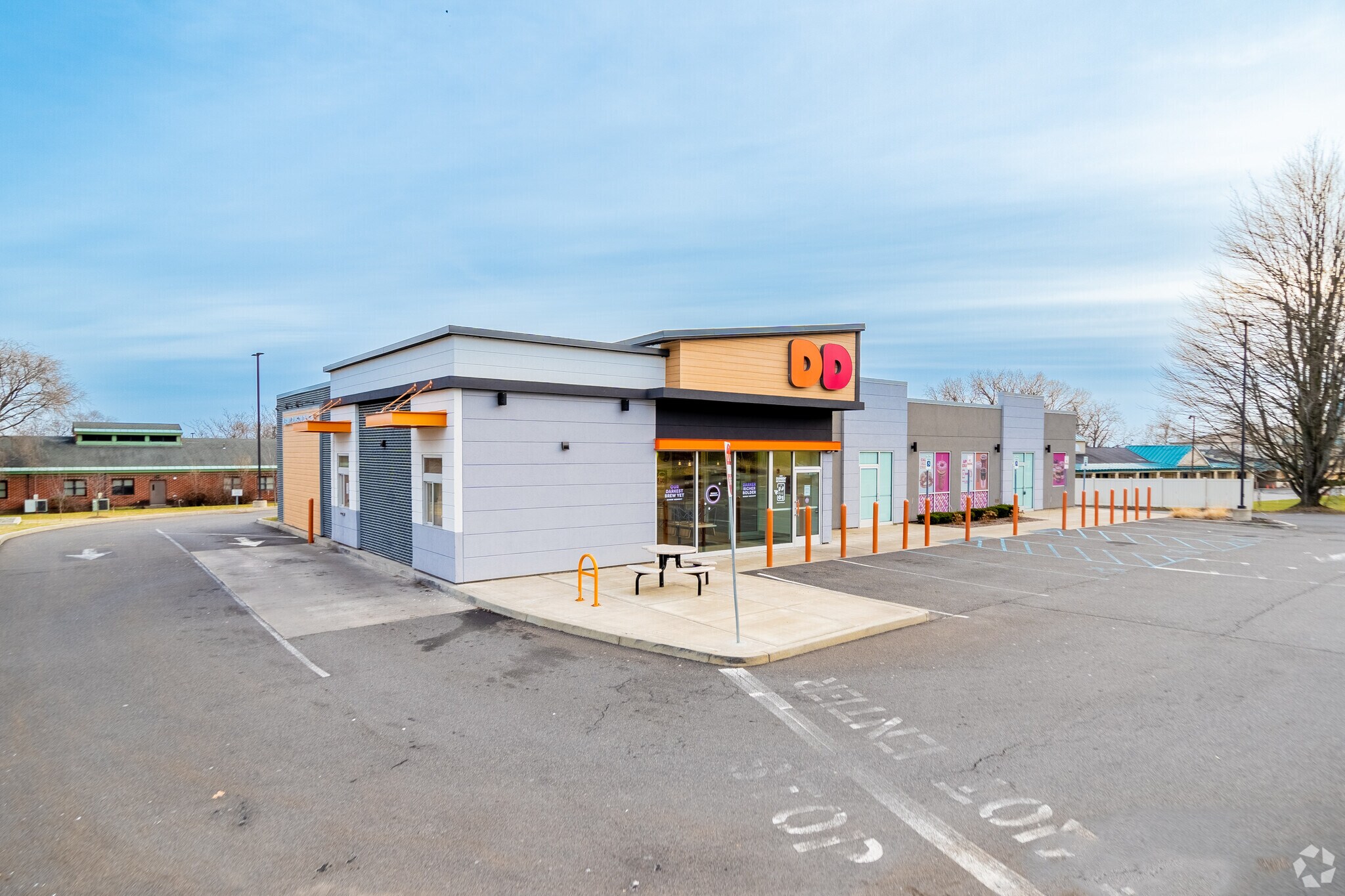 500 Northern Blvd, Albany, NY for lease Building Photo- Image 1 of 5