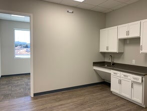 2525 N Frazier St, Conroe, TX for sale Interior Photo- Image 2 of 6