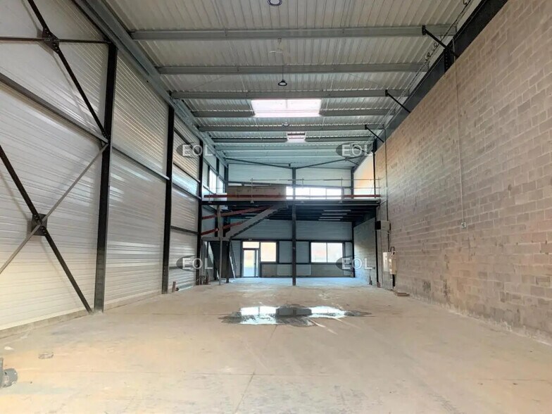 Flex in Moissy-Cramayel for sale - Interior Photo - Image 2 of 2