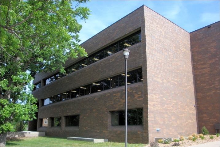 1000 Elm Ave W, Waseca, MN for sale Building Photo- Image 1 of 1