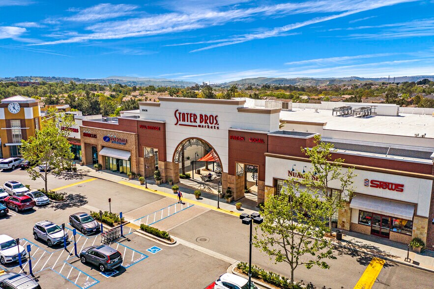 25622 Crown Valley Pky, Ladera Ranch, CA 92694 Mercantile West