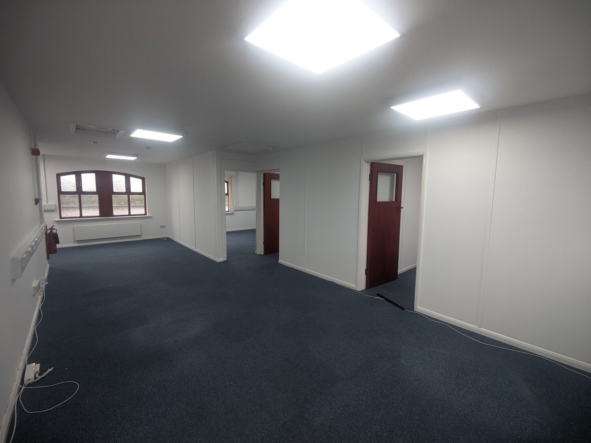 South Pier Rd, Ellesmere Port for lease Interior Photo- Image 1 of 4