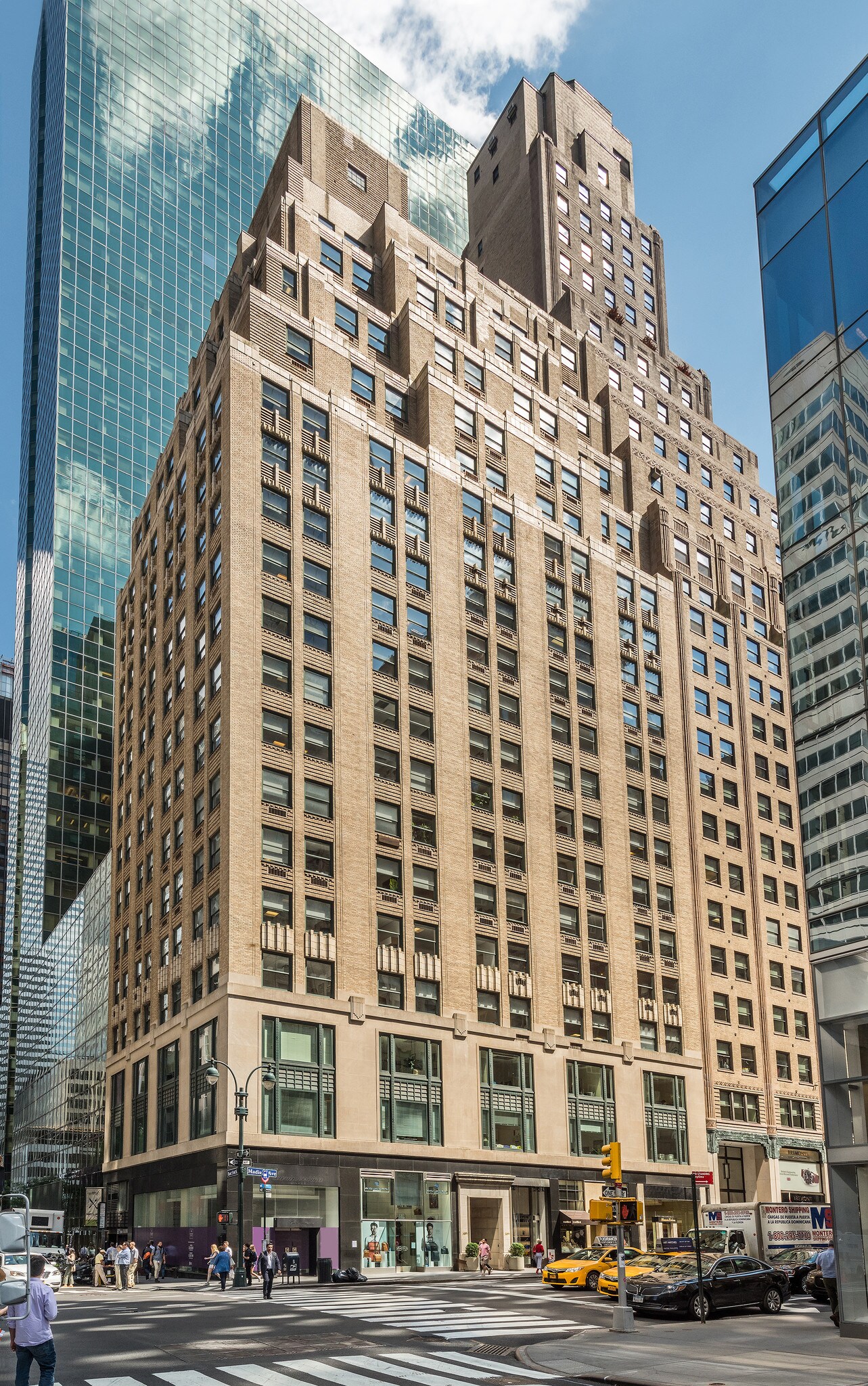 600 madison ave ugg store