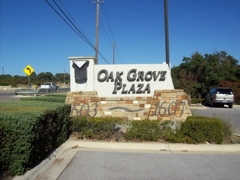 1603 Ranch Road 620 N, Lakeway, TX for lease - Building Photo - Image 3 of 15
