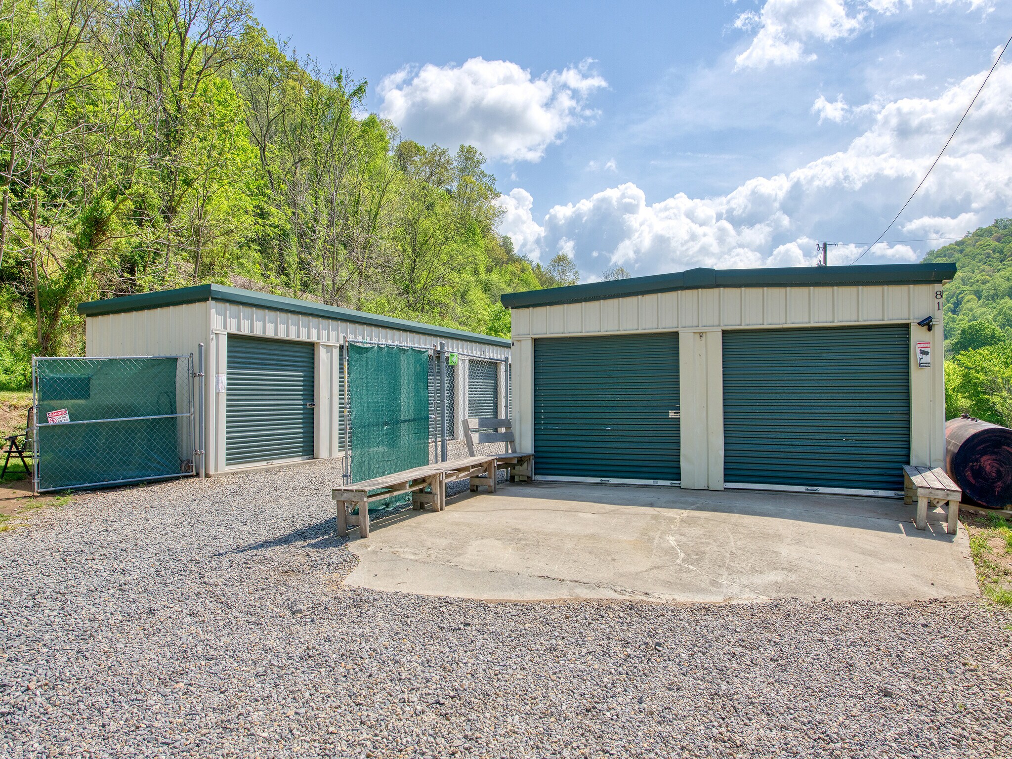 81 Groundhog Rd, Canton, NC for sale Primary Photo- Image 1 of 1