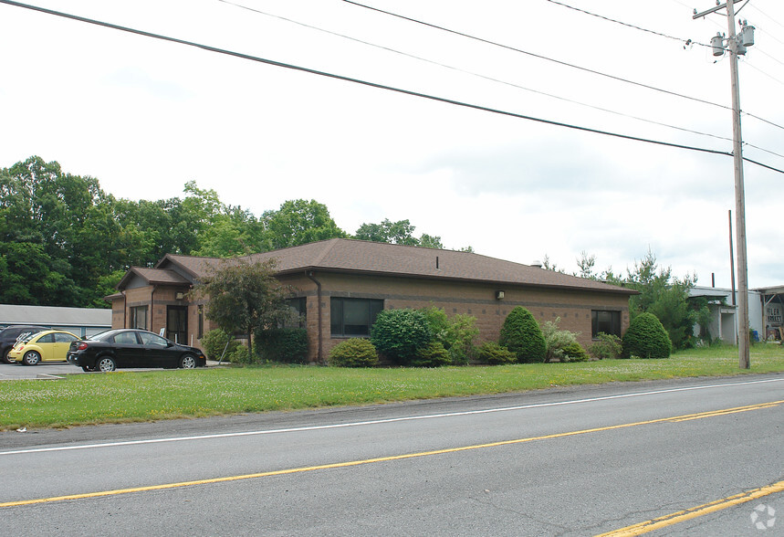 2524 Us-9w, Ravena, NY for lease - Primary Photo - Image 1 of 17