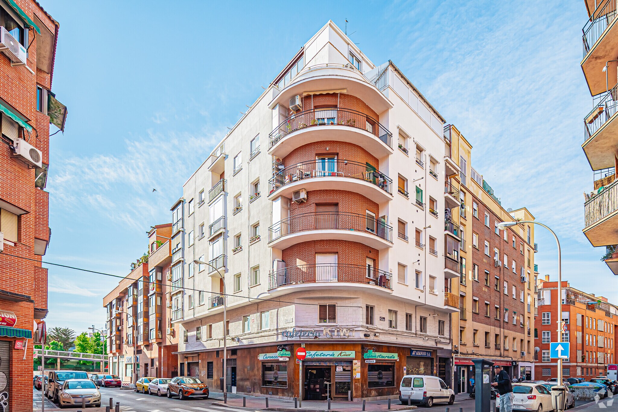 Calle los Mesejo, 16, Madrid, Madrid for sale Building Photo- Image 1 of 1