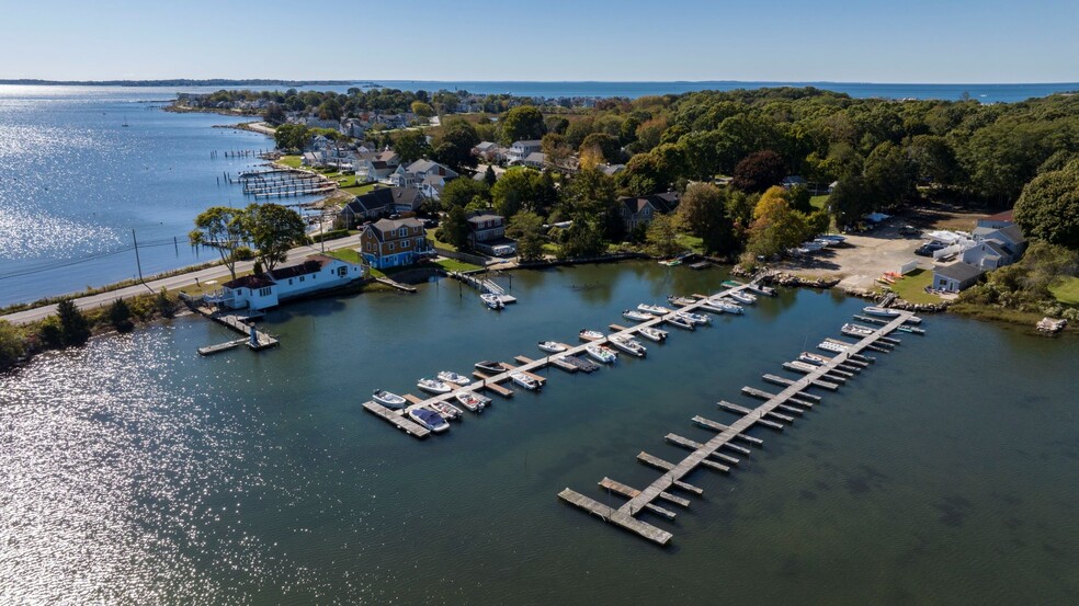 1023 Groton Long Point Rd, Groton, CT for sale - Aerial - Image 1 of 1