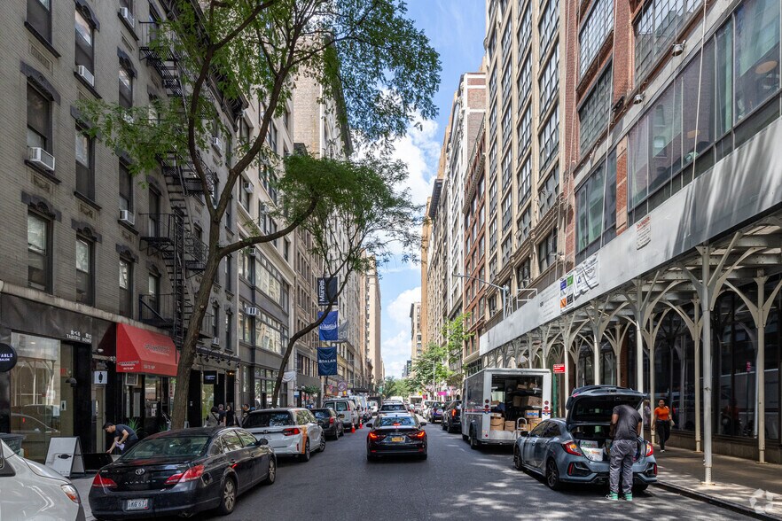 134 W 25th St, New York, NY for lease - Building Photo - Image 3 of 4