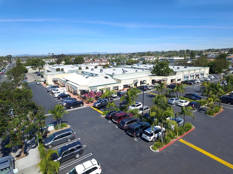 2800-2820 Roosevelt St, Carlsbad, CA for lease - Primary Photo - Image 1 of 22