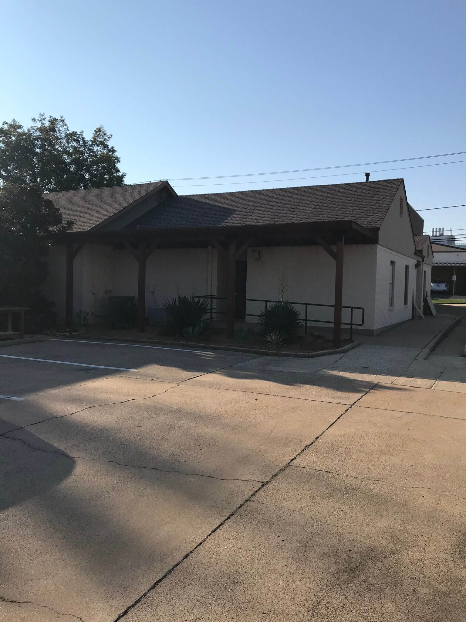 504 W Main St, Arlington, TX for sale Building Photo- Image 1 of 1