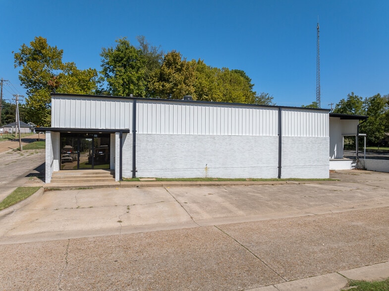 100 N 11th St, Van Buren, AR for sale - Building Photo - Image 2 of 30