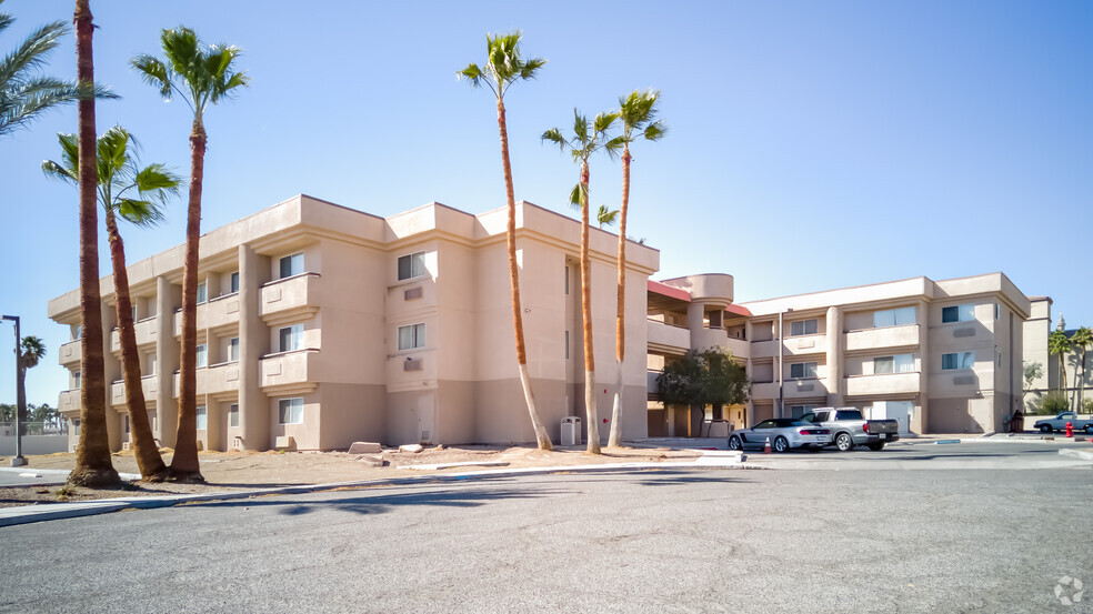 325 E Flamingo Rd, Las Vegas, NV for sale - Primary Photo - Image 1 of 1