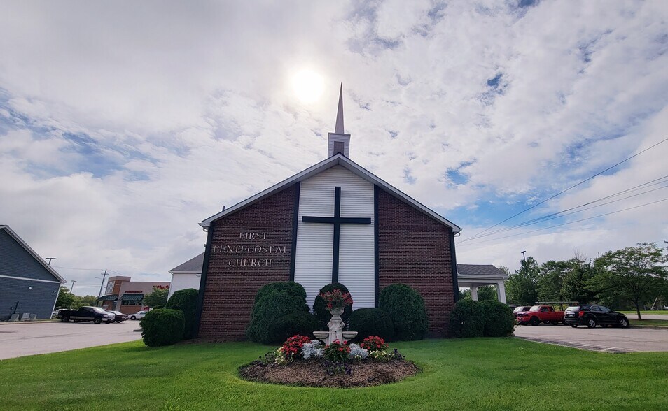 14 Parkway S, Brewer, ME 04412 First Pentecostal Church