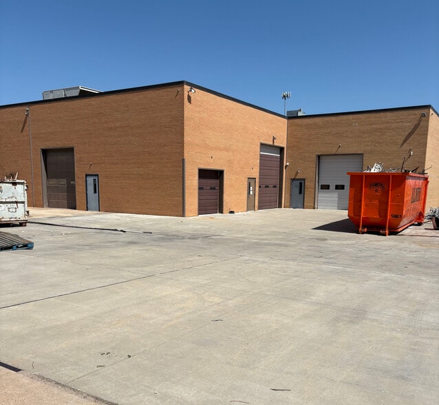 4200 W Harry St, Wichita, KS for lease - Building Photo - Image 2 of 4
