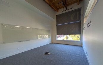 3645 Tillicum Rd, Saanich, BC for lease Interior Photo- Image 2 of 6