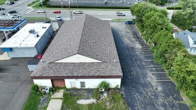 6020 Davison Rd, Burton, MI for sale Interior Photo- Image 1 of 25