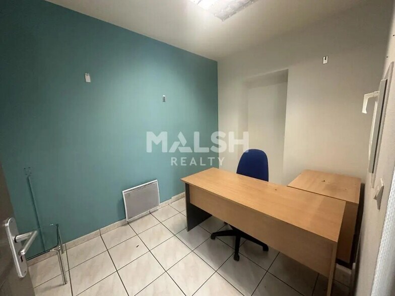 Retail in Lyon for lease - Interior Photo - Image 3 of 4