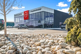 More details for 2202 50 Av, Lloydminster, AB - Retail for Sale