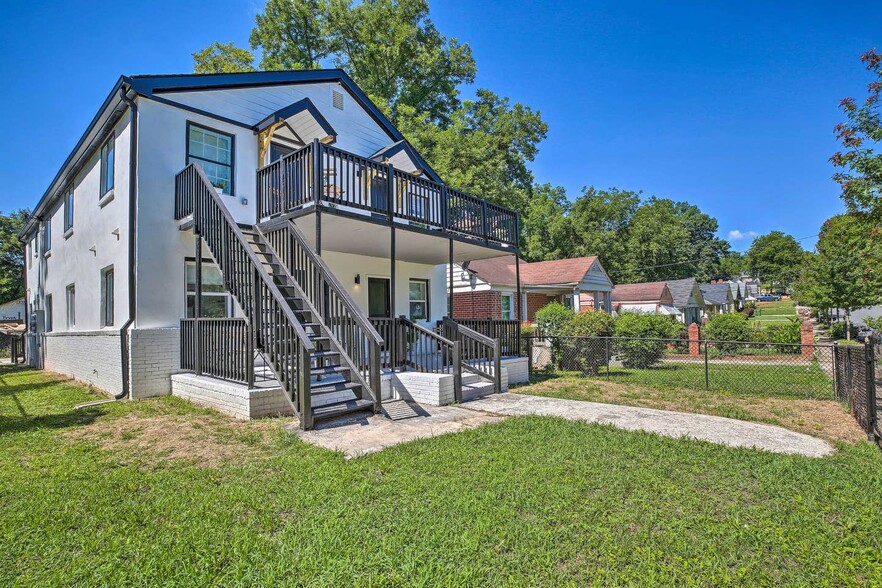 1026 Ashby Grv SW, Atlanta, GA for sale - Building Photo - Image 1 of 44