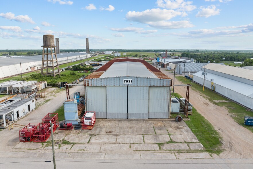 7325 FM 2004, Hitchcock, TX for sale - Building Photo - Image 1 of 4