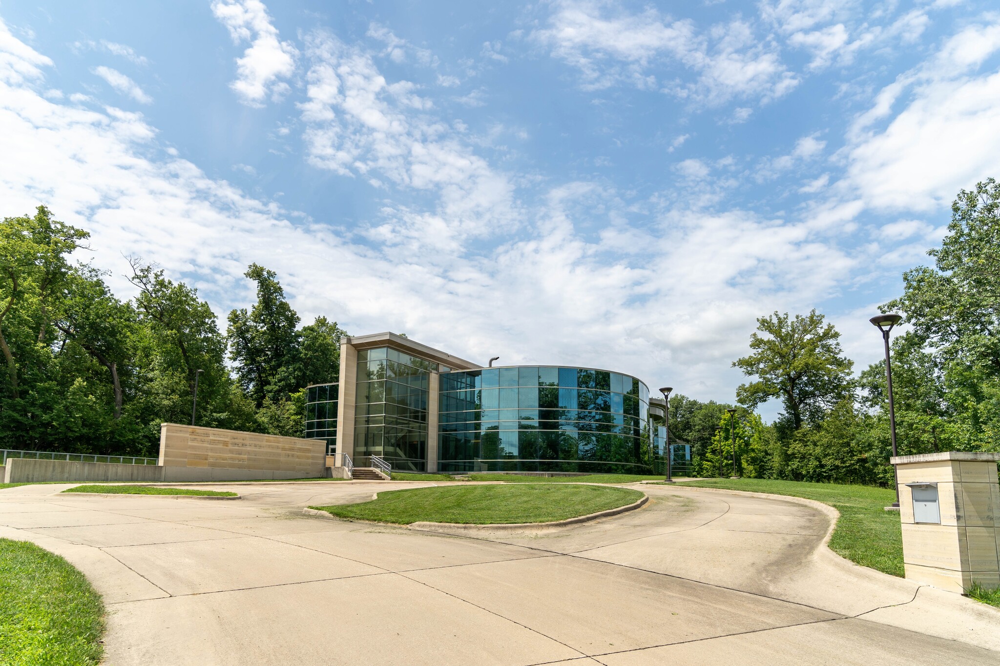 1 Peregrine Way, Cedar Falls, IA for sale Building Photo- Image 1 of 80