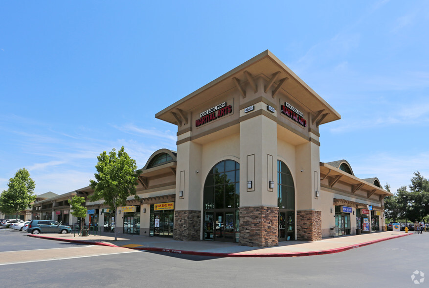 4540-4454 Dublin Blvd, Dublin, CA for lease - Building Photo - Image 2 of 5