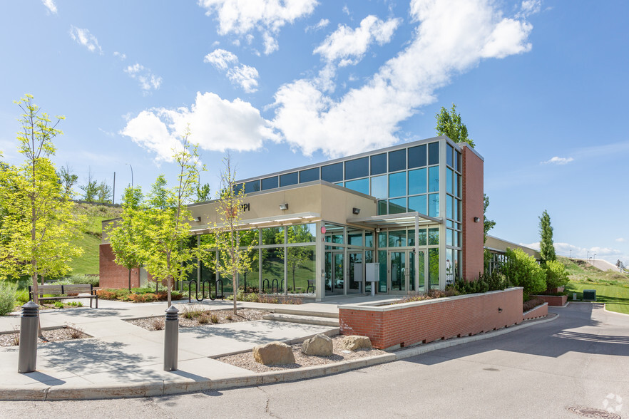 3600 4th St SE, Calgary, AB for sale - Primary Photo - Image 1 of 2