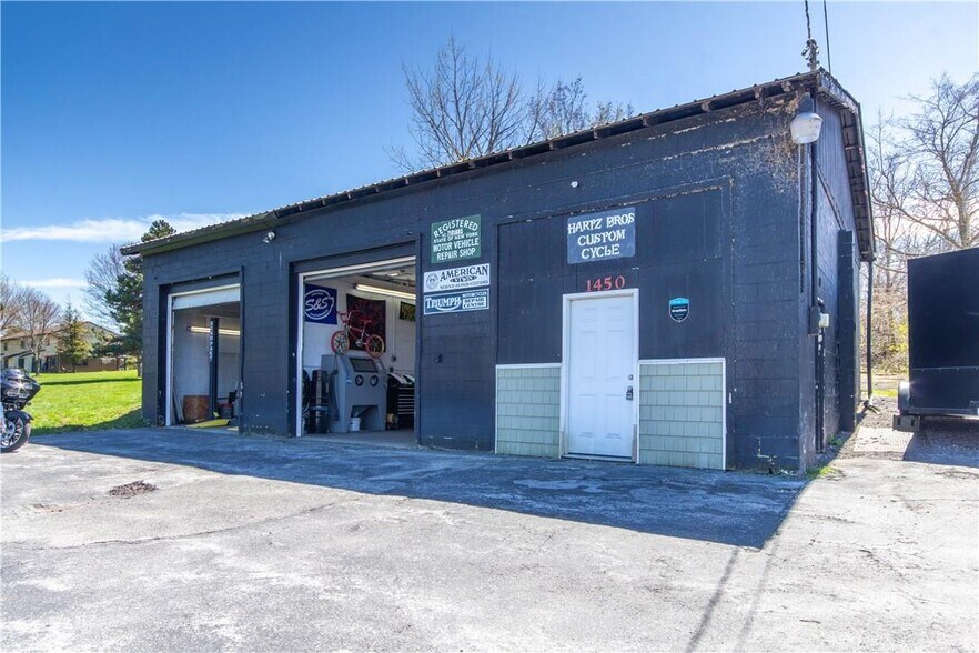 1450 Huntington St, Watertown, NY for sale - Building Photo - Image 1 of 1