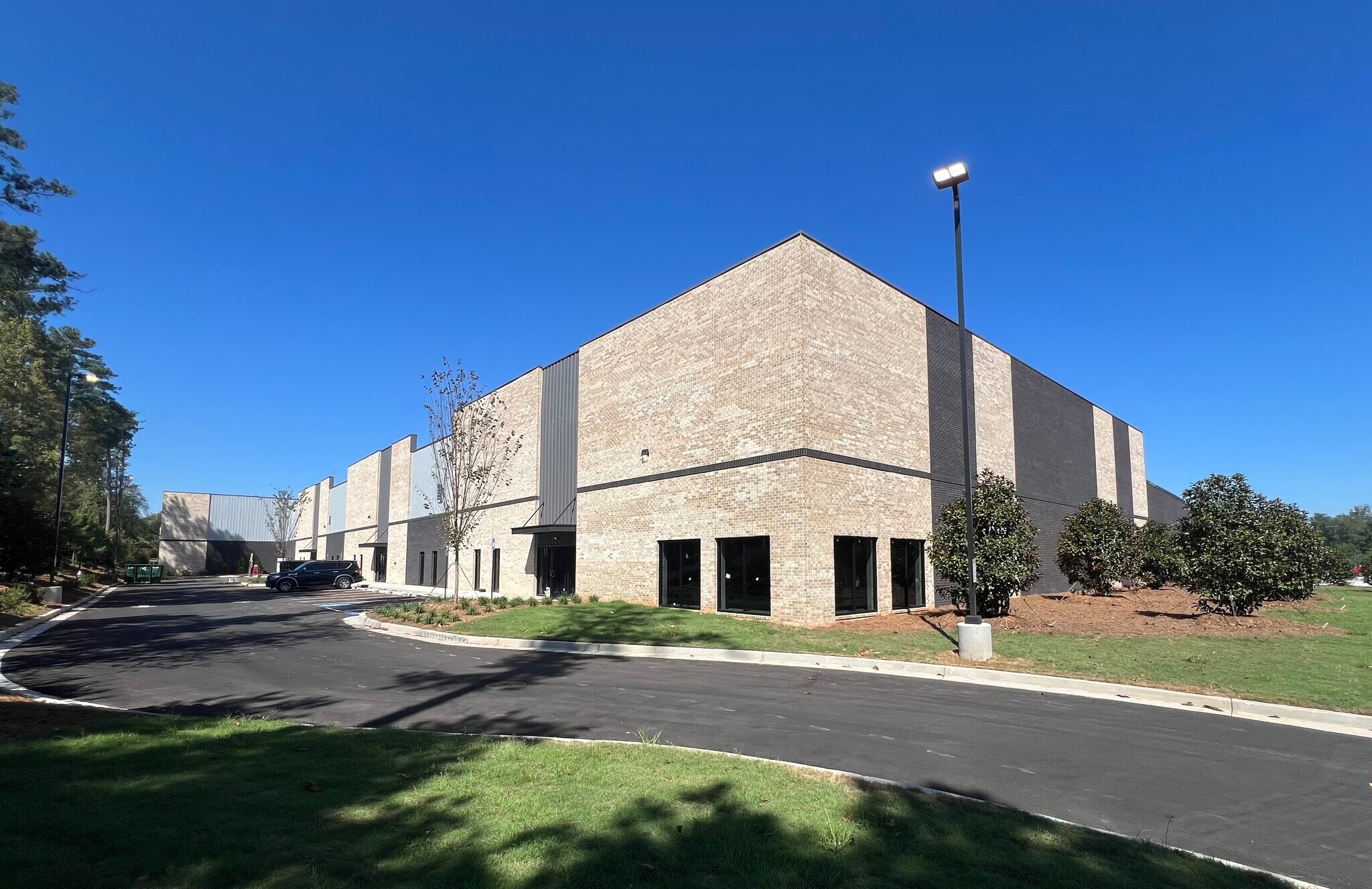 1001 Moba Dr, Peachtree City, GA for lease Primary Photo- Image 1 of 9