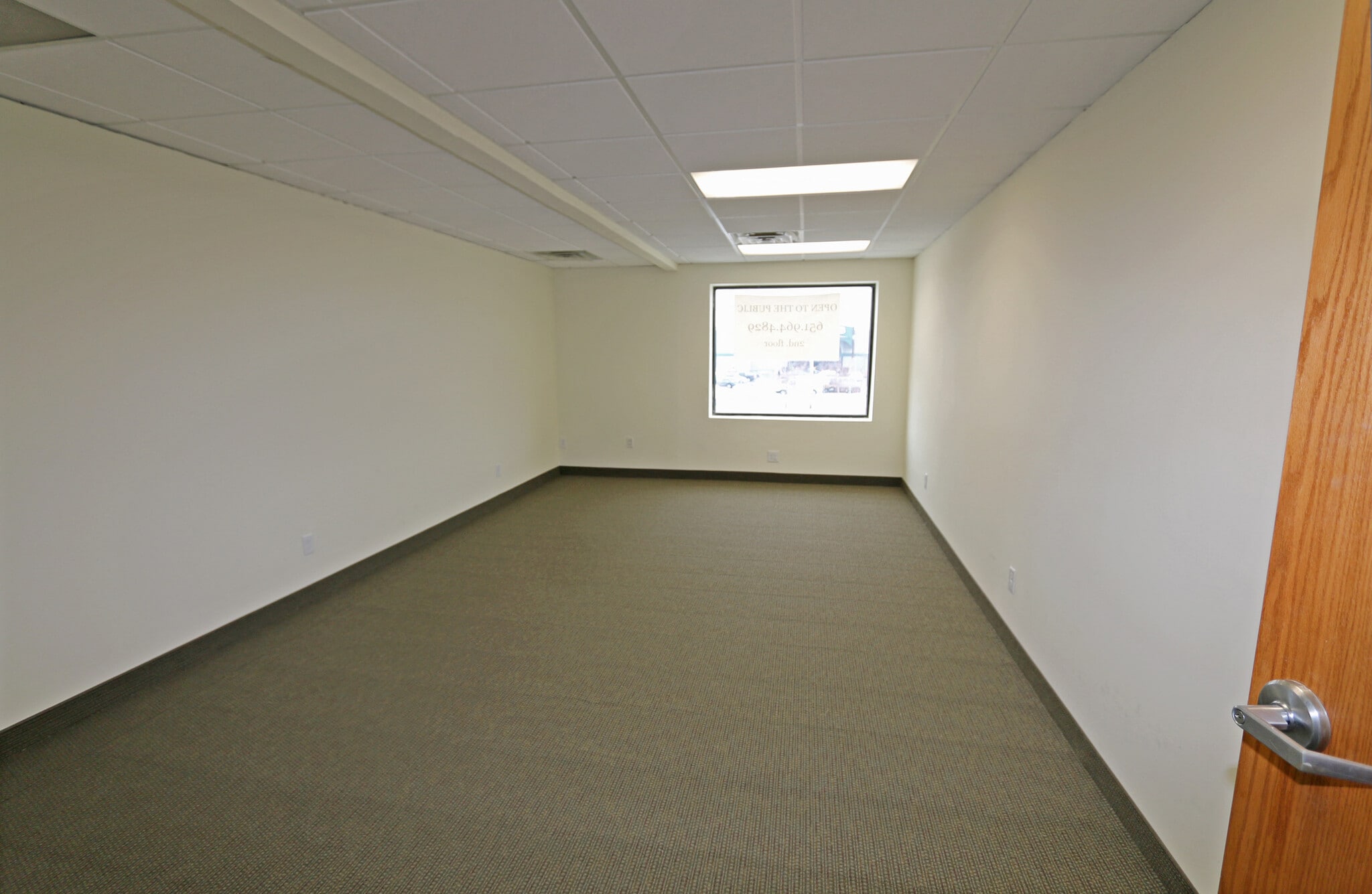 1955 University Ave W, Saint Paul, MN for lease Interior Photo- Image 1 of 1