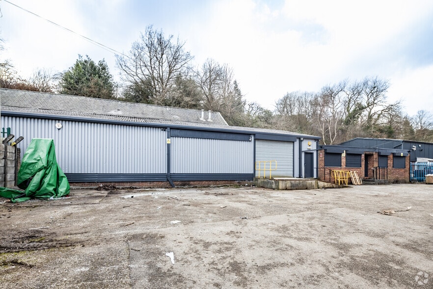65 Park Rd, Dukinfield for lease - Primary Photo - Image 1 of 2